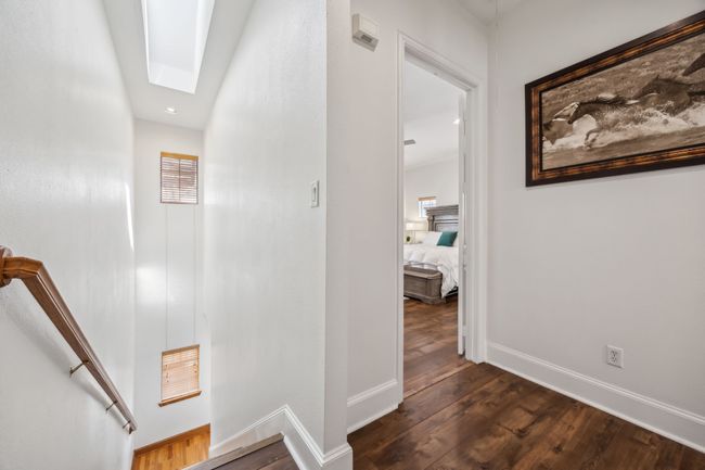 1012 Pavillion St, Townhouse with 2 bedrooms, 3 bathrooms and null parking in Dallas TX | Image 17