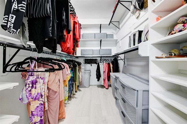 Master bedroom closet | Image 22