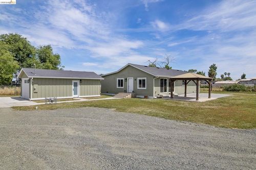 3350 Concord Ave, Brentwood, CA, 94513-4504 | Card Image