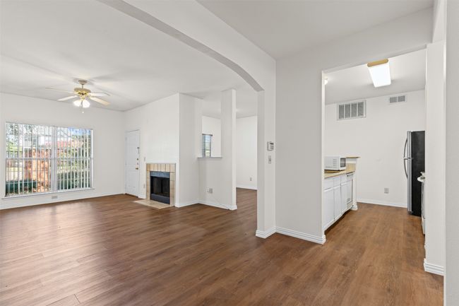 APT-1608 - 2524 Preston Rd, Condo with 2 bedrooms, 2 bathrooms and null parking in Plano TX | Image 13