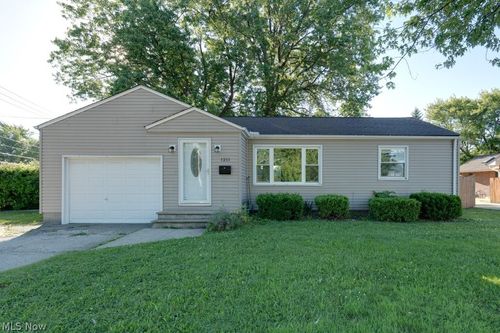 1211 Jakse Dr, Eastlake, OH, 44095-2929 | Card Image