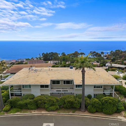 f-21702 Ocean Vista Dr, Laguna Beach, CA, 92651-8158 | Card Image
