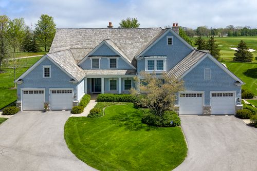 563 Greenway Dr, Lake Forest, IL, 60045-4800 | Card Image