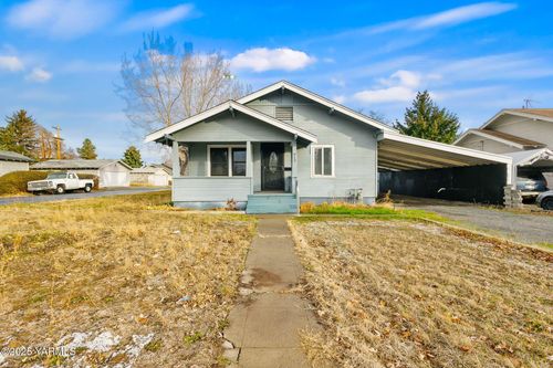 913 Pleasant Ave, Yakima, WA, 98902-4382 | Card Image