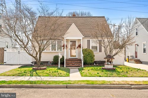 250 Edward Ave, Hamilton, NJ, 08610-3905 | Card Image