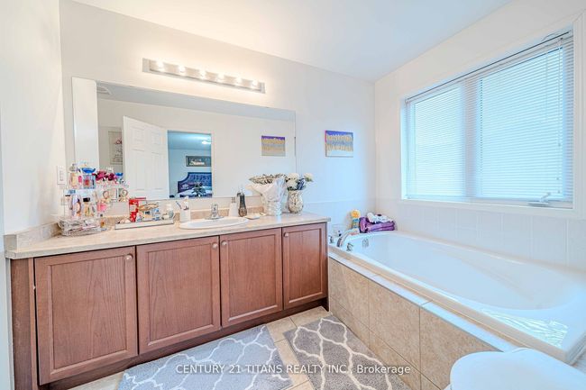 11 Hornett Way, House other with 4 bedrooms, 3 bathrooms and 1 parking in Ajax ON | Image 29