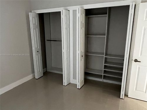 apt-b3-7250 Sw 94th Pl, Miami, FL, 33173-3237 | Card Image