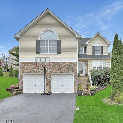 169 Winding Hill Dr, Hackettstown, NJ, 07840-5663 | Card Image