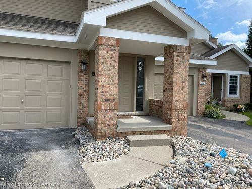 6635 Bellows Ct, West Bloomfield, MI, 48322-3444 | Card Image