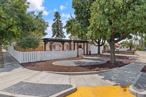 1355 E Birch Ave, Tulare, CA, 93274-5820 | Card Image