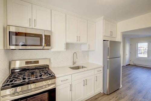 2nd-670 W Broadway, Long Beach, NY, 11561 | Card Image