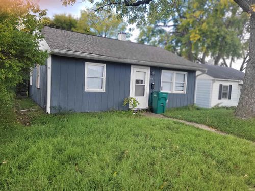 913 Geyer Ave, Mishawaka, IN, 46544-4336 | Card Image