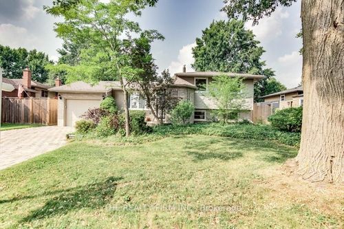 79 Mendip Cres, London, ON, N6E1H2 | Card Image