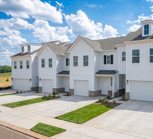 2586 Mcclure Blvd, Columbia, TN, 38401-2390 | Card Image