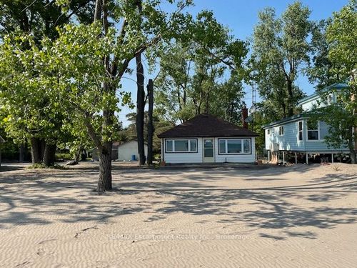 35 Beach Ave, Port Rowan, ON, N0E1M0 | Card Image