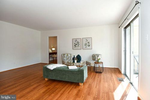 apt-204-10637 Montrose Ave, BETHESDA, MD, 20814-4223 | Card Image