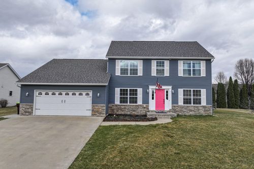 700 S Brooke Cir, Blissfield, MI, 49228-8607 | Card Image