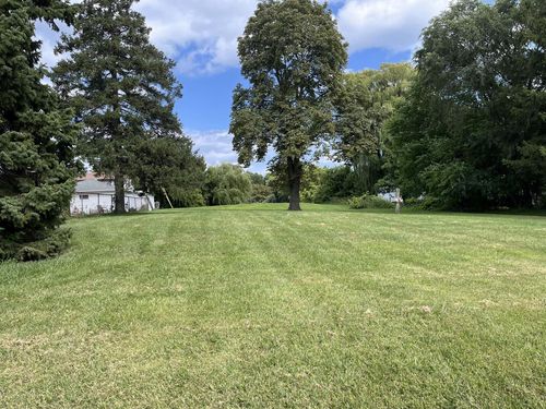 3814 S Kinnickinnic Avenue, Saint Francis, WI, 53235 | Card Image