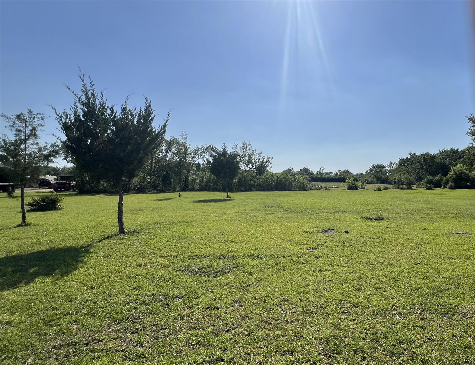 Land in Alvin 3