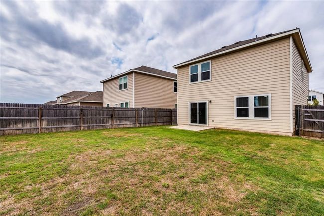 Back yard with patio area | Image 33