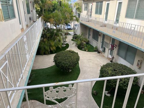 apt-5-2072 Ne 169th St, NORTH MIAMI BEACH, FL, 33162-3257 | Card Image