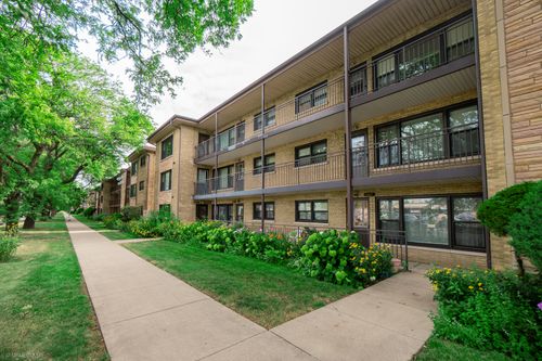 unit-3-4811 N Harlem Ave, CHICAGO, IL, 60656-3509 | Card Image