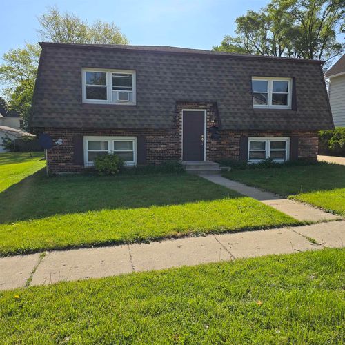 126 Sabin St, Sycamore, IL, 60178-1537 | Card Image