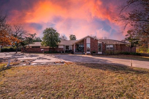 4703 Looman St, Wichita, KS, 67220-2963 | Card Image