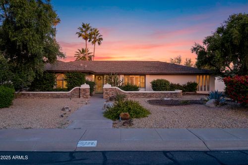 5728 E Sharon Dr, Scottsdale, AZ, 85254-3740 | Card Image