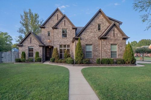 686 Autumn Winds Dr, Collierville, TN, 38017 | Card Image