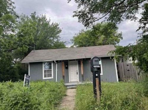 820 Allen St, Denton, TX, 76205-6147 | Card Image