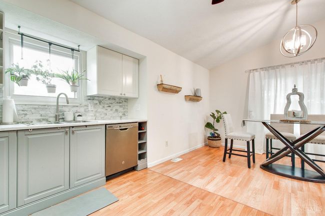 1105 Kensington Ln, House other with 2 bedrooms, 3 bathrooms and null parking in Cincinnati OH | Image 11