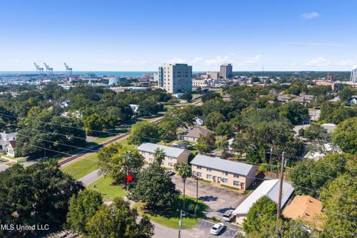 1701 18th Ave, Gulfport, MS, 39501-3013 | Card Image