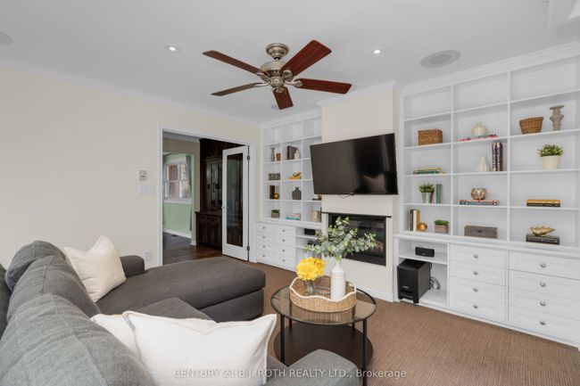 3763 Whitecap Dr, House other with 3 bedrooms, 2 bathrooms and 5 parking in Innisfil ON | Image 17