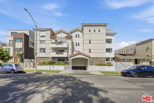 304-4733 Elmwood Avenue, Los Angeles, CA, 90004 | Card Image