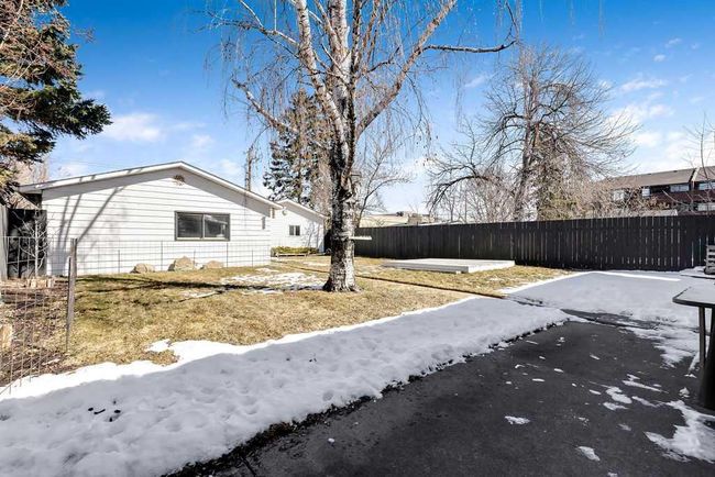356 84 Ave Se, House other with 3 bedrooms, 2 bathrooms and 6 parking in Calgary AB | Image 37