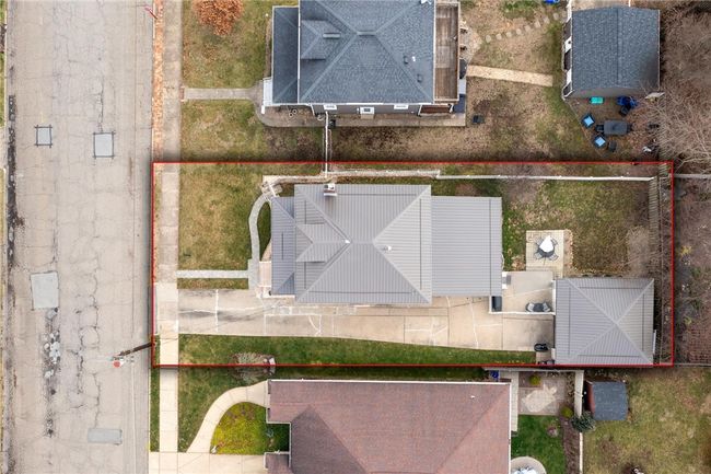 1411 2 Nd St, House other with 3 bedrooms, 3 bathrooms and 1 parking in Beaver PA | Image 35