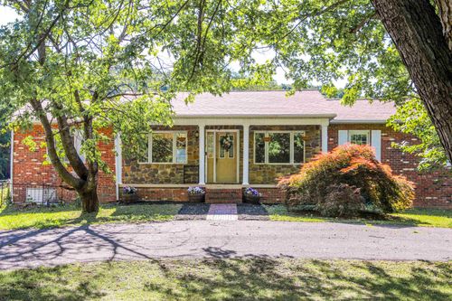 234 Montgomery Rd, STAUNTON, VA, 24401-9511 | Card Image