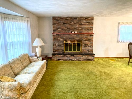 12990 Kirkendall Road, Burlington, IA, 52601 | Card Image