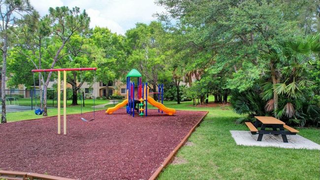 APT-902 - 900 Crestwood Ct S, Condo with 3 bedrooms, 2 bathrooms and null parking in Royal Palm Beach FL | Image 26