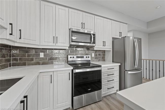 302 - 721 Franklin Blvd, House attached with 2 bedrooms, 2 bathrooms and 1 parking in Cambridge ON | Image 8