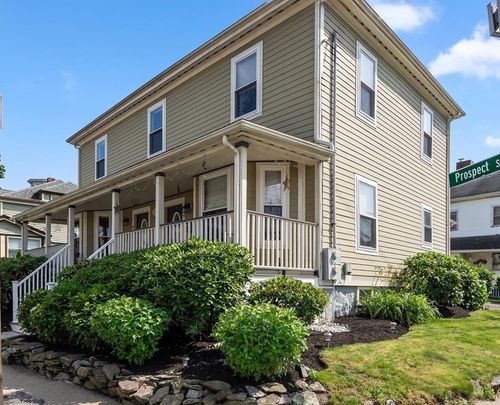 11-11 Prospect St, Newton, MA, 02465-2228 | Card Image