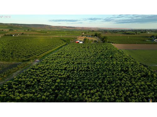 84031 Edwards Rd, Milton-Freewater, OR, 97862-6916 | Card Image