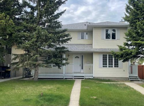 3103 39 St Sw, Calgary, AB, T3E3G9 | Card Image