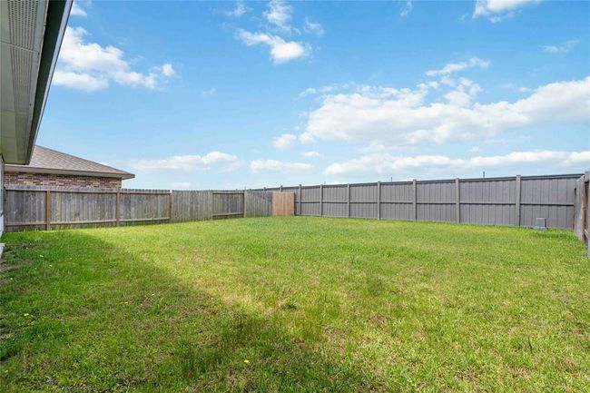 7730 Robert Ln, House other with 3 bedrooms, 2 bathrooms and 2 parking in Rosharon TX | Image 17