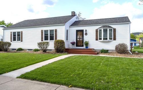 524 2nd Street S, La Crescent, MN, 55947 | Card Image