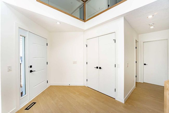 135 Sandringham Rd Nw, House other with 4 bedrooms, 4 bathrooms and 4 parking in Calgary AB | Image 19