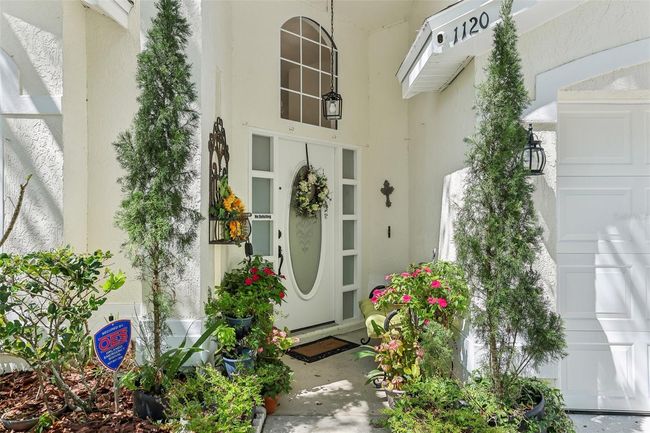 1120 Parker Canal Ct, House other with 4 bedrooms, 2 bathrooms and null parking in OVIEDO FL | Image 9