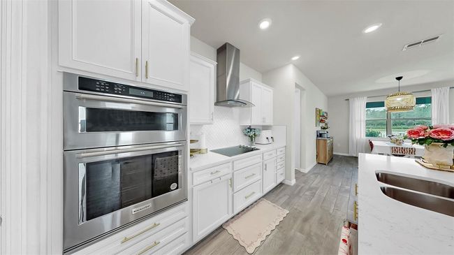 10842 Rolling Moss Rd, House other with 4 bedrooms, 2 bathrooms and null parking in TAMPA FL | Image 8