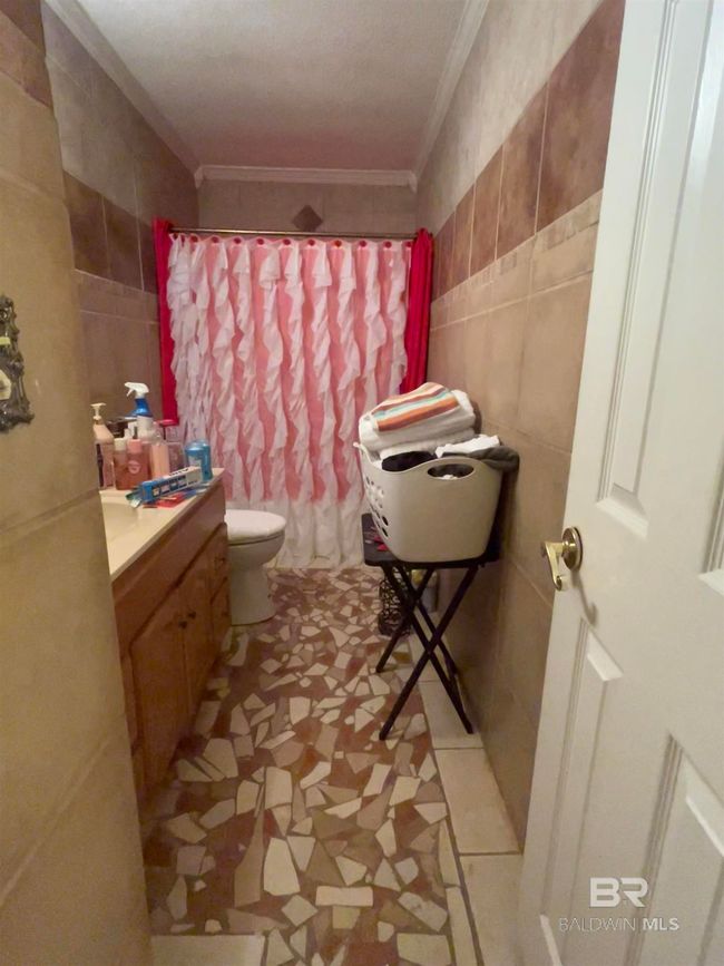 Bathroom | Image 28